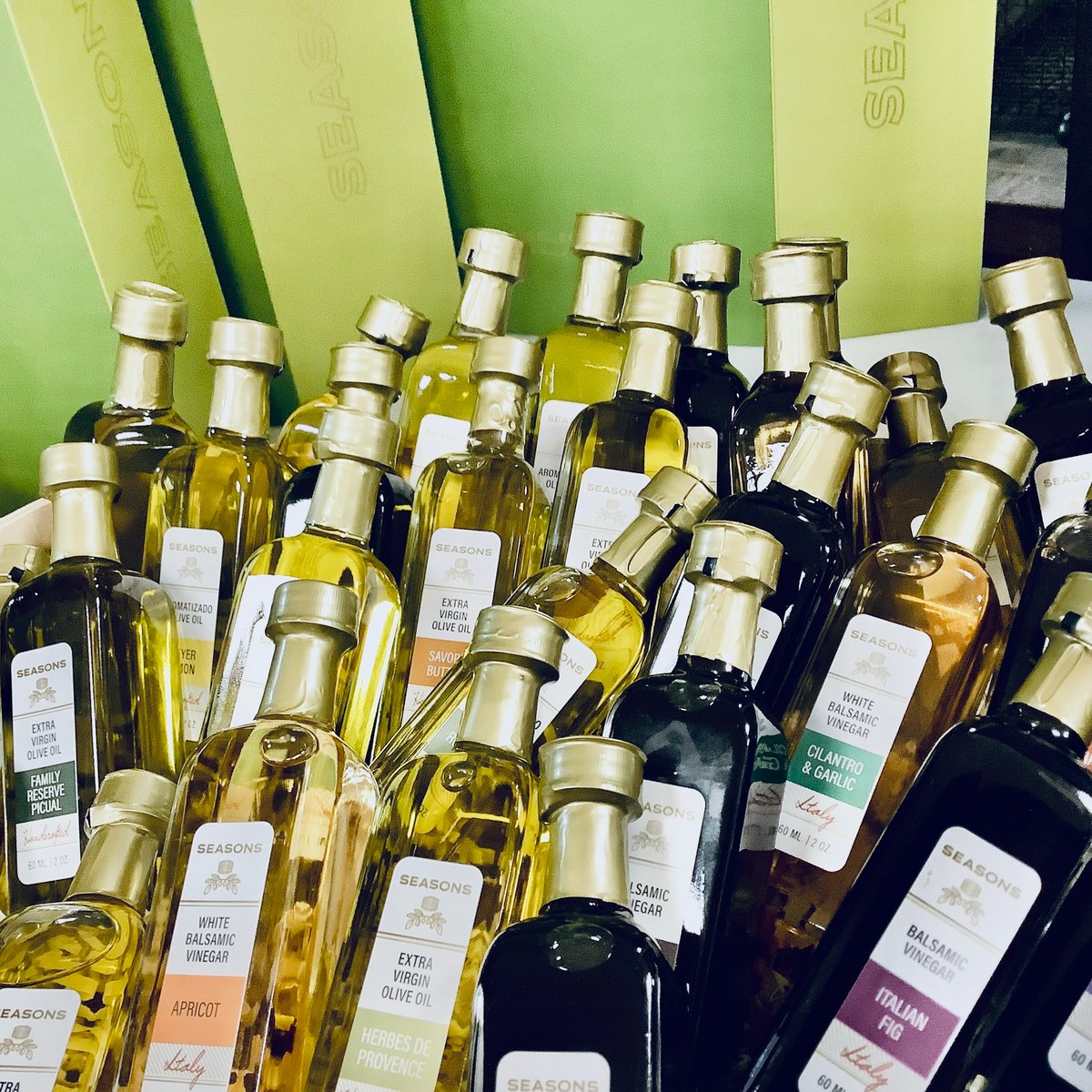 Marketing Photography for All Seasons (Olive Oil and Vinegar Taproom)